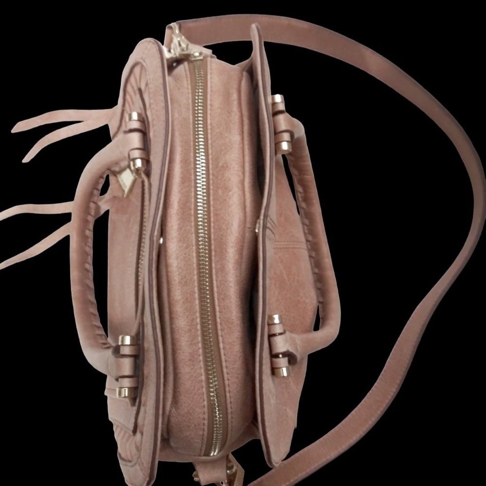 Aimee Kestenberg Genuine Leather Bag. Shoulder Bag, Women’s Handbag, Purse - Picture 5 of 13